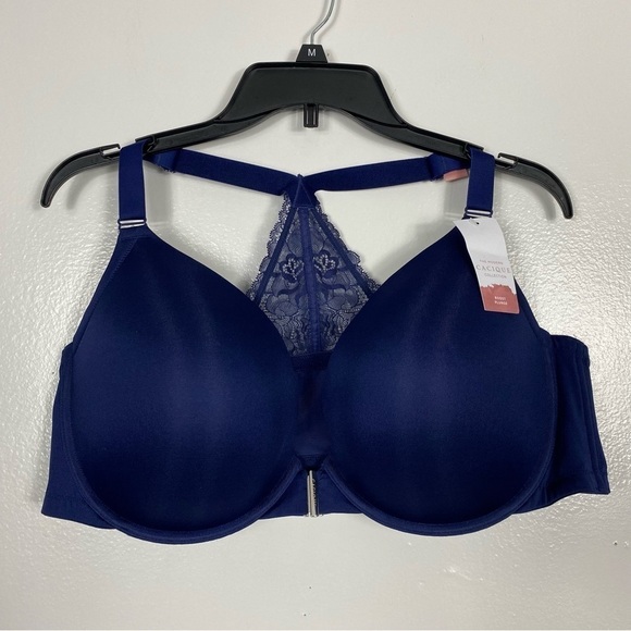 Cacique Front closure, smooth, boost plunge bra - Picture 2 of 11